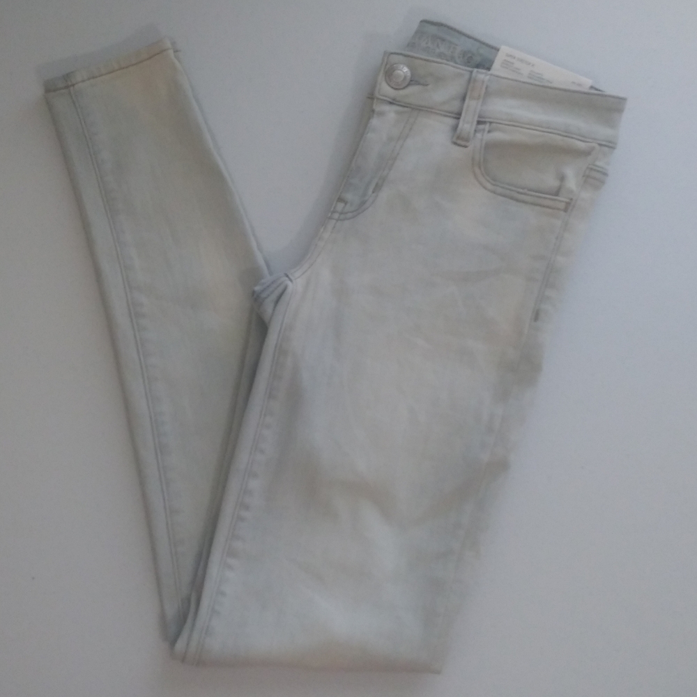NWT American Eagle Outfitters Jeggings size 2